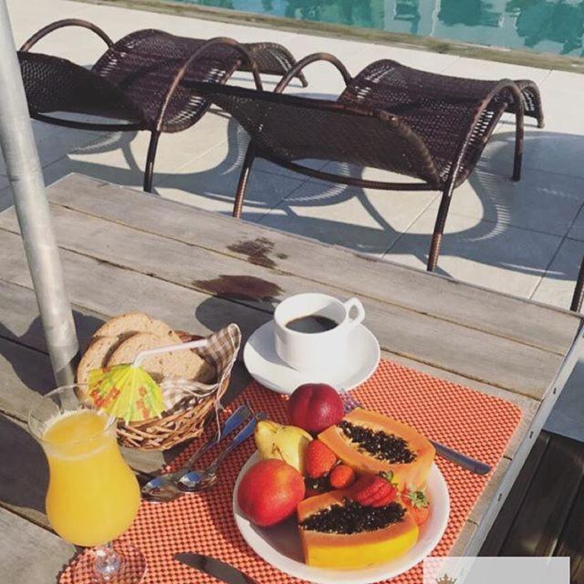 Don Marcos Hotel Com Restaurante E Pizzaria 과루자 외부 사진